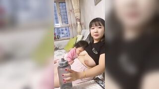 [国产]真实妇女赚奶粉钱，哺乳期骚妈偷情，当着孩子的面收拾她